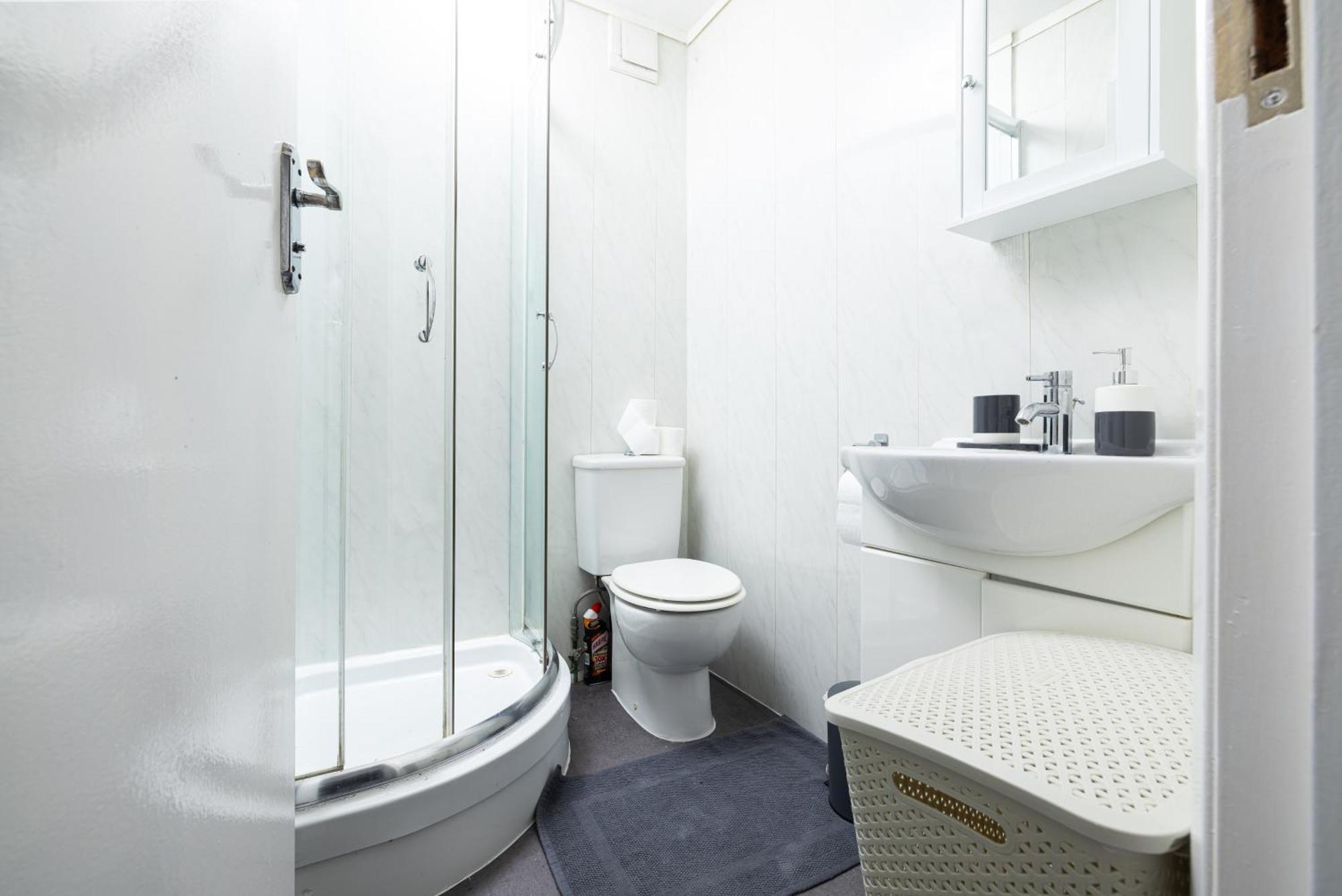One Bedroom Apartment Opposite Brent Cross Station Londres Extérieur photo