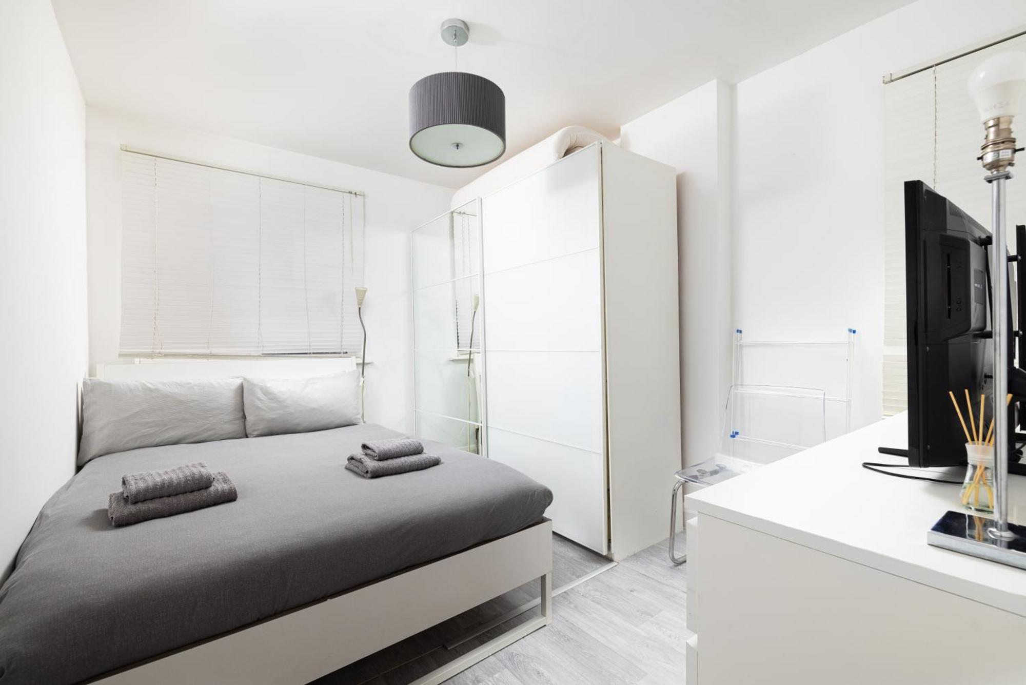 One Bedroom Apartment Opposite Brent Cross Station Londres Extérieur photo